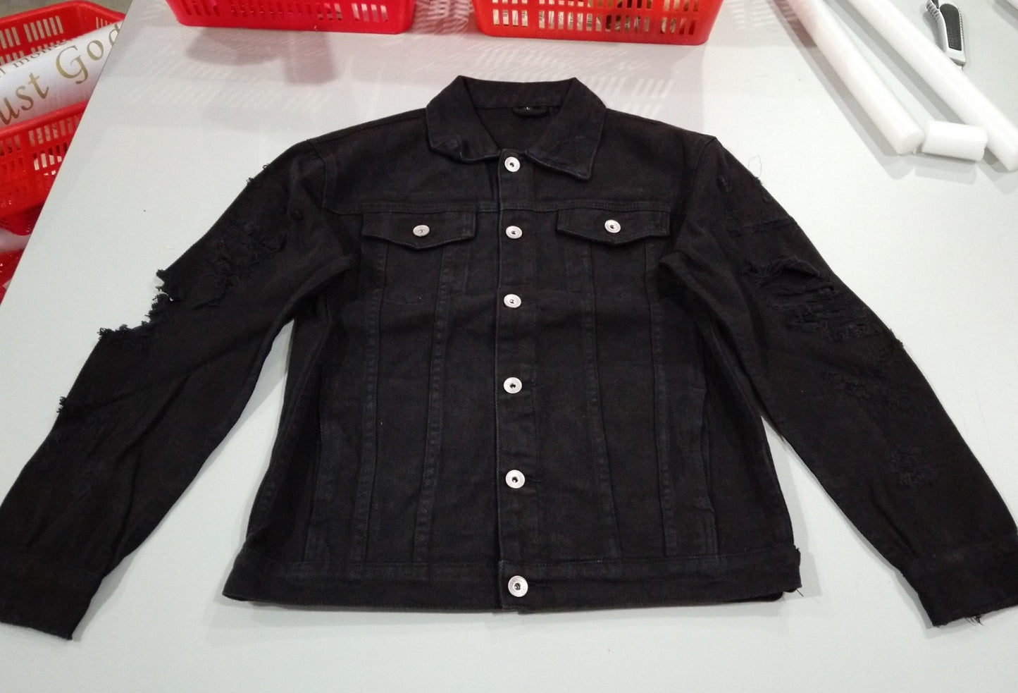 Spring New Men's Korean Style Denim with Ripped Holes