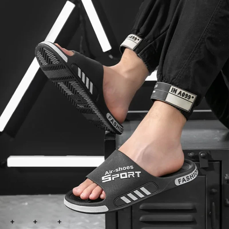 Summer New Men's Slippers PVC Soft Sole Beach Slippers Large Size Outdoor Anti-slip Flip Flops Sandal Man Home Bathroom Slippers