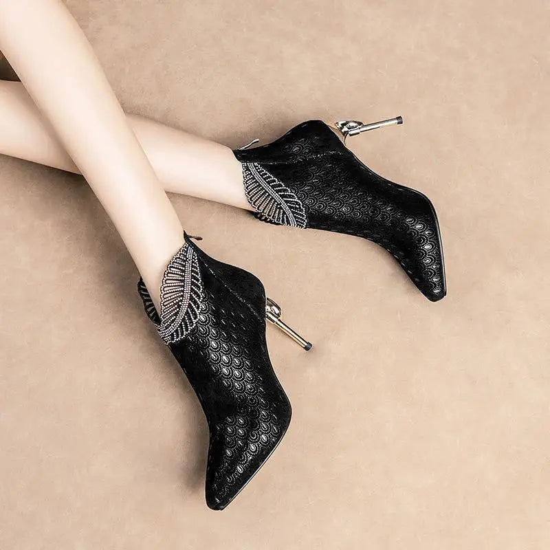 Comemore Peacock Pattern Embossed Leather Boot Woman Ankle Boots Low Heel Party Women's Winter Shoes 2023 Female Footware Autumn