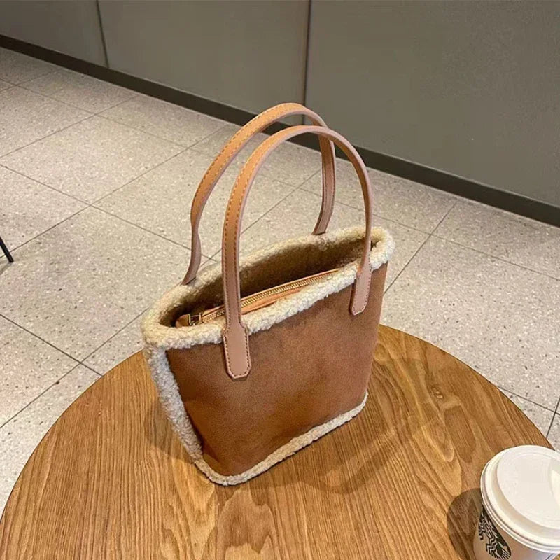 Autumn and Winter New Plush Bag High Capacity Women's Bag Suede Matte Handbag Lamb Mutot Bag Water Bucket Mother Bag Hand Bags