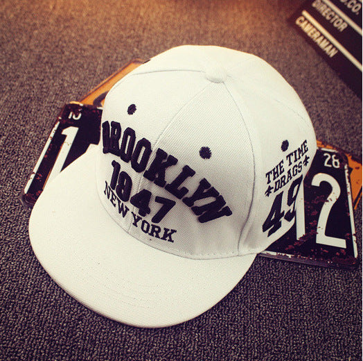 Hip Hop Hat Black And White Elements 1947 Letters Peaked Cap