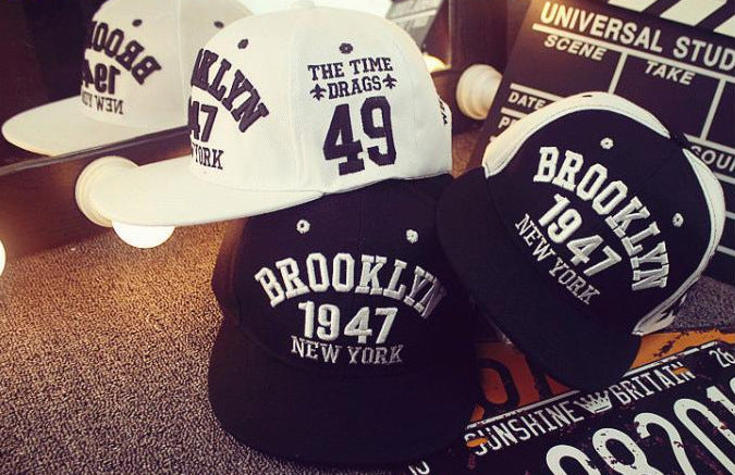 Hip Hop Hat Black And White Elements 1947 Letters Peaked Cap