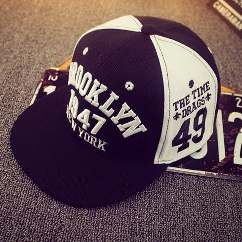 Hip Hop Hat Black And White Elements 1947 Letters Peaked Cap
