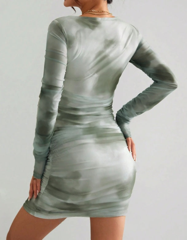 Ladies' Square Neck Printed Fashionable Slim Fit Dress With A Wrapped Buttocks