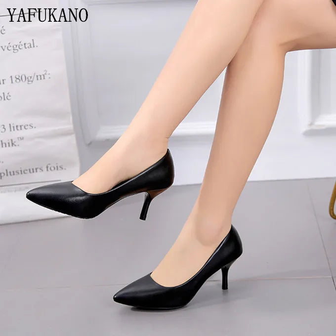 Professional Single Shoes Simple Comfort Work Shoes Black High Heels Formal Wear Leather Shoes Sexy Small Size Women's Shoes 32