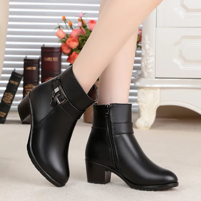 Genuine Leather women boots  2023 winter thick wool lined genuine Leather women snow boots large size women winter shoes