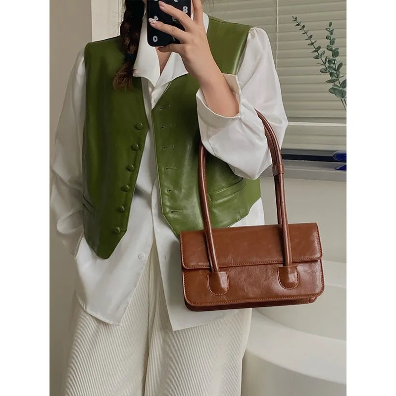 Niche design brown underarm bag women's new fashion oil wax leather messenger hand bill shoulder bag trend Hot Sale