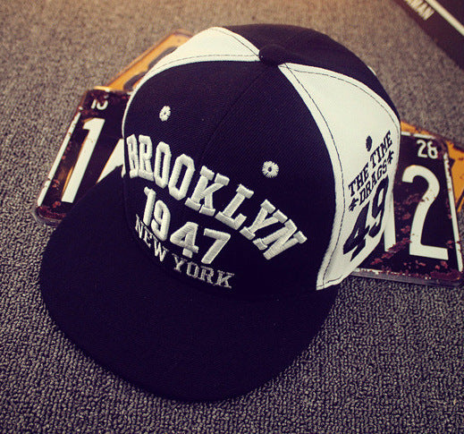 Hip Hop Hat Black And White Elements 1947 Letters Peaked Cap
