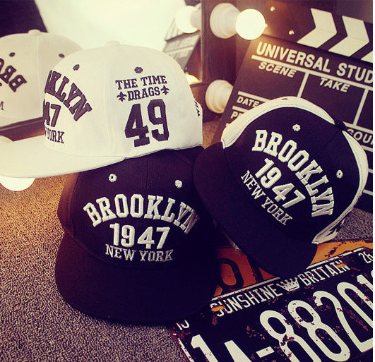 Hip Hop Hat Black And White Elements 1947 Letters Peaked Cap