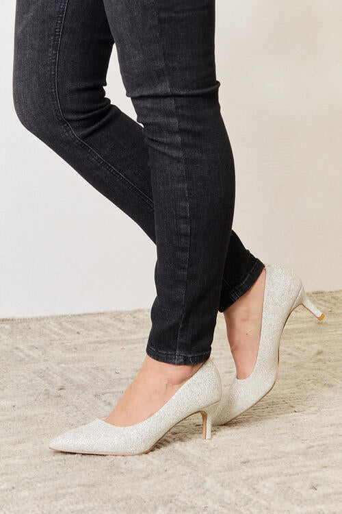 ffc95b011f4843eebd4300081c182597-Min